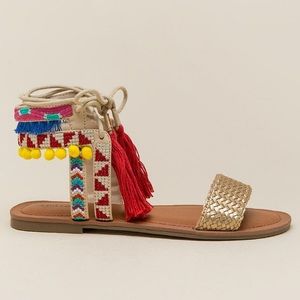 Indigo Rd Doe Pom Pom Tassel Sandal